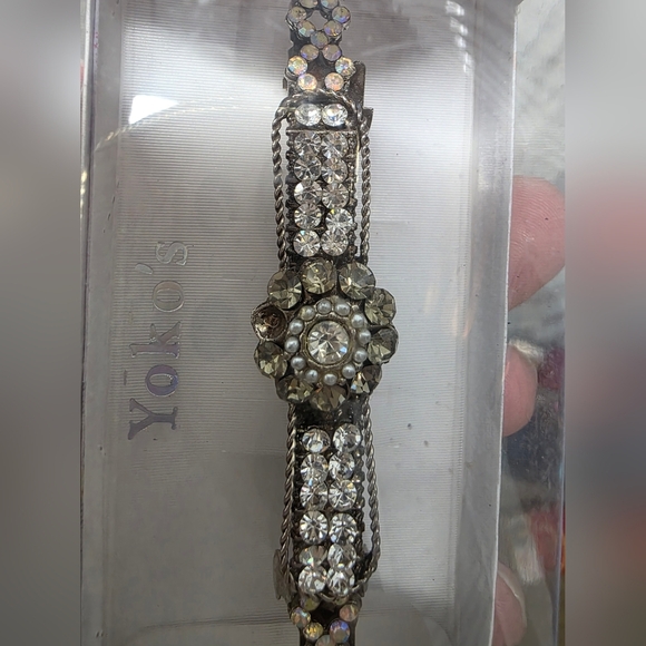 Silver Crystal Hair Clip - Picture 2 of 3